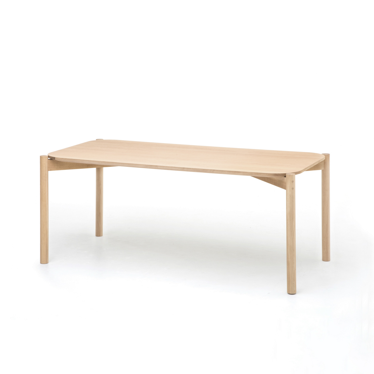 Castor Table 180 ‒ KARIMOKU NEW STANDARD (KNS)