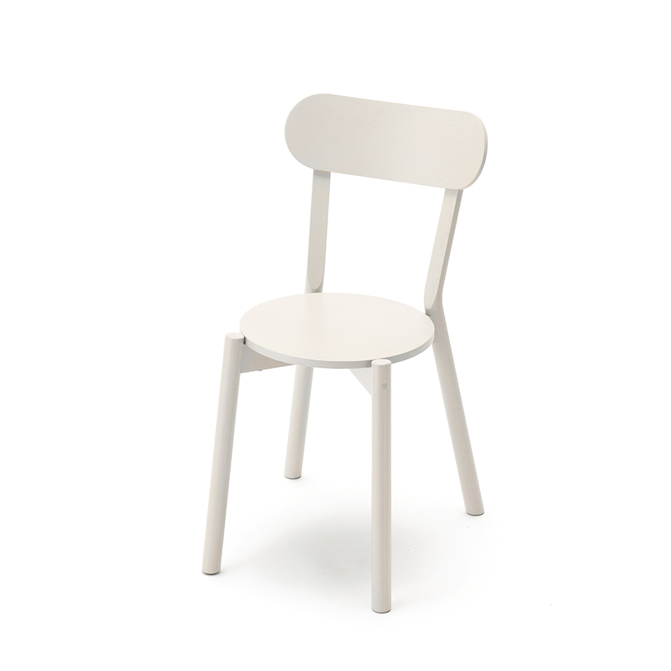 Castor Chair ‒ KARIMOKU NEW STANDARD (KNS)