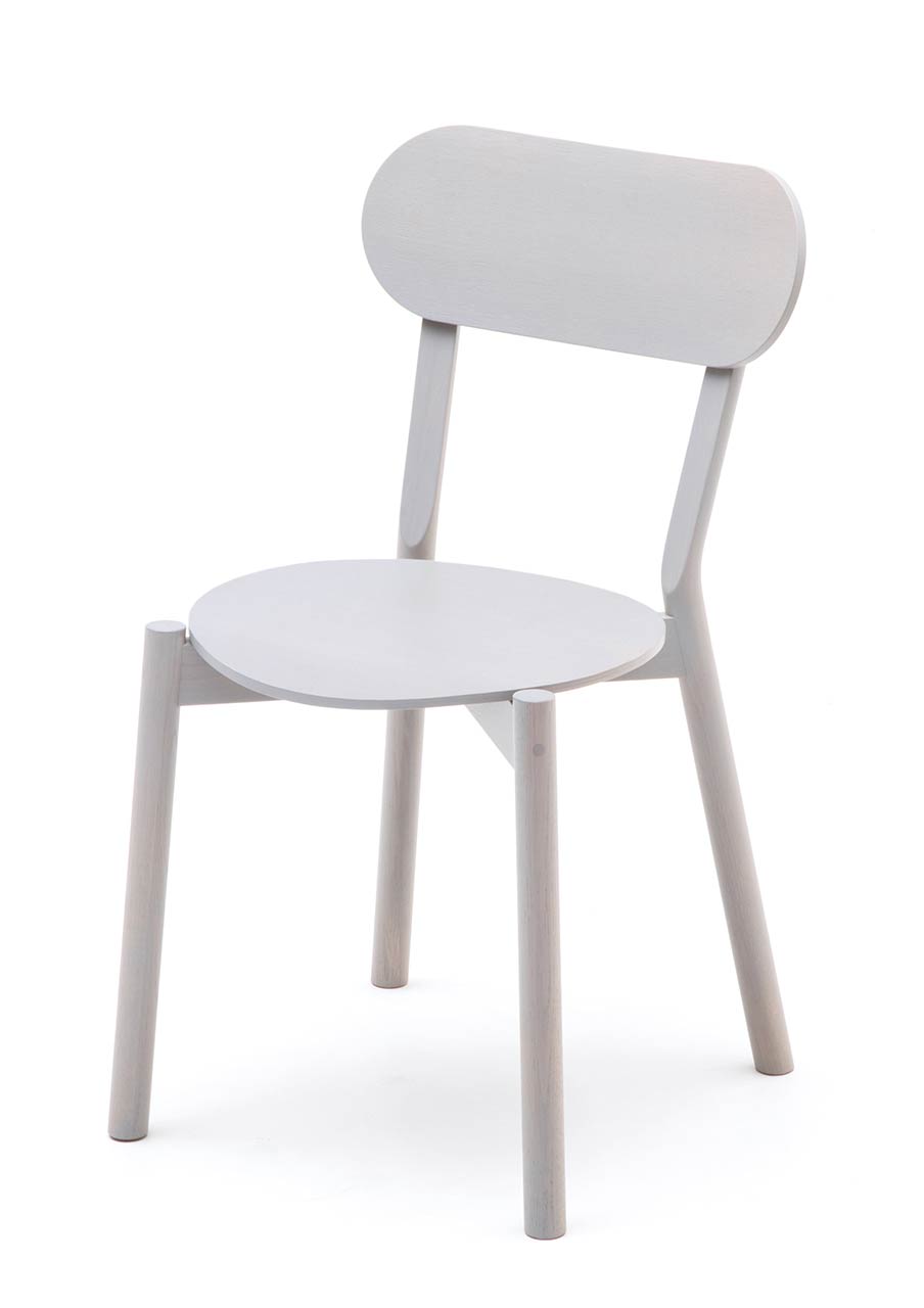 Castor Chair Plus ‒ KARIMOKU NEW STANDARD (KNS)