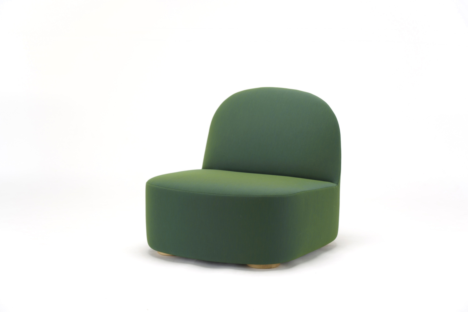 Polar Lounge Chair L ‒ KARIMOKU NEW STANDARD (KNS)