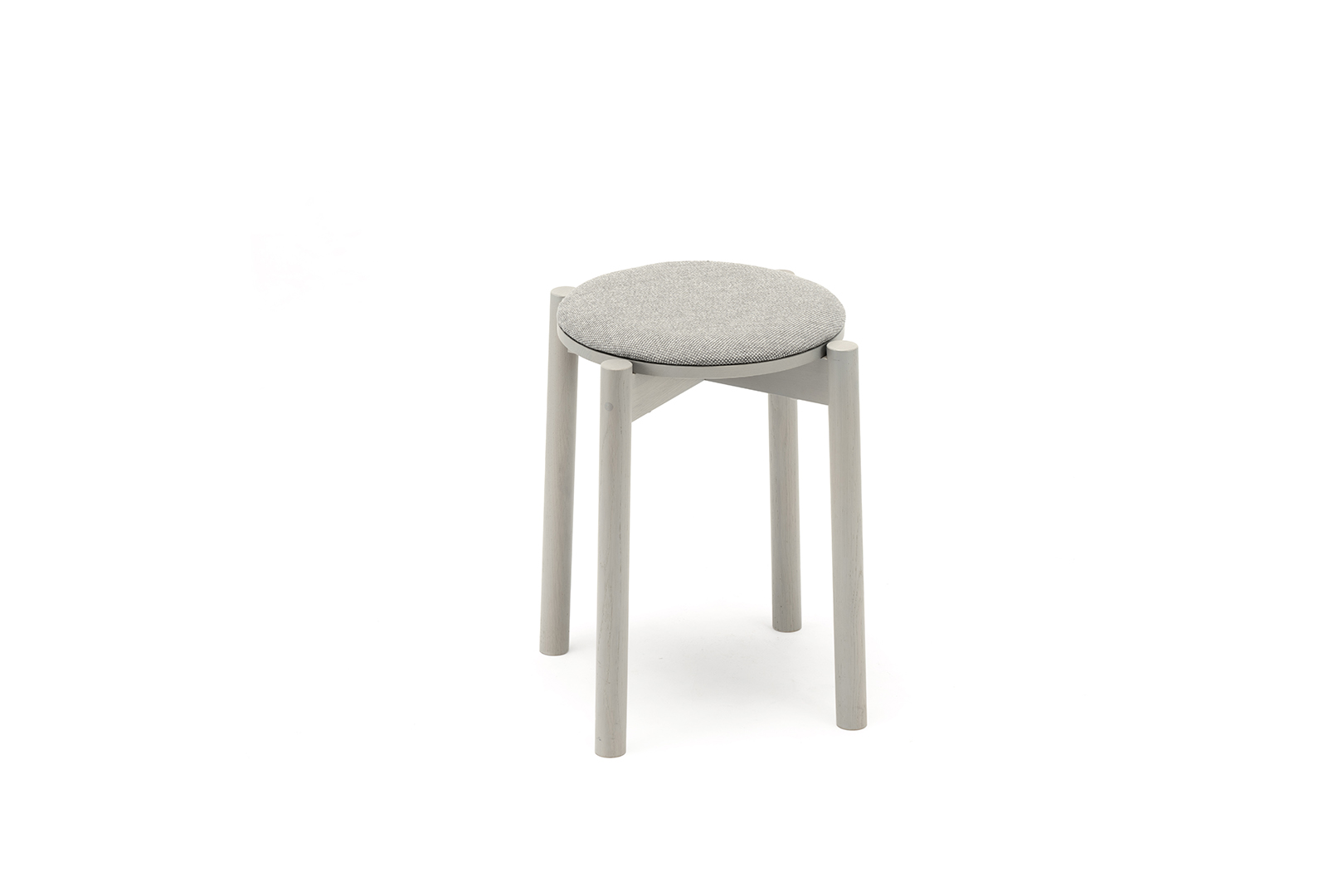 Castor Stool Plus Pad ‒ KARIMOKU NEW STANDARD (KNS)